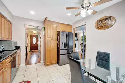 1 Wayland Road, Plainview, NY 11803 - Photo 10