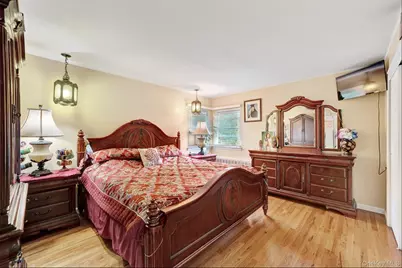 1 Wayland Road, Plainview, NY 11803 - Photo 18