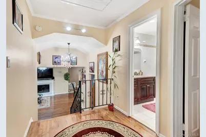 1 Wayland Road, Plainview, NY 11803 - Photo 16