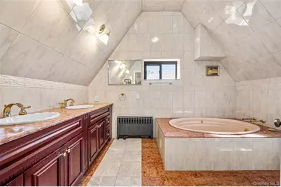 64-38 84th Street, Middle Village, NY 11379 - Photo 4