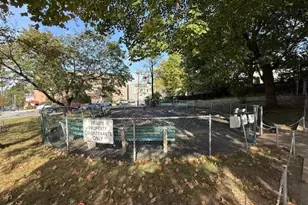 52-21 65th Pl, Maspeth, NY 11378 - Photo 26