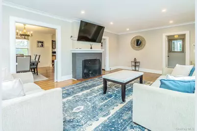 106 McLoughlin Street, Glen Cove, NY 11542 - Photo 6