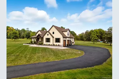 11 Knolls Road, Wallkill, NY 12589 - Photo 2