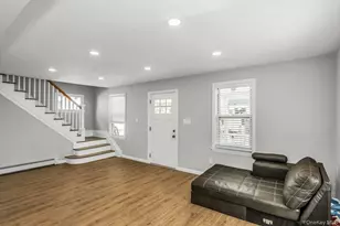 4 W 11th St, Huntington Station, NY 11746 - Photo 4