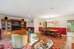 10 Glen Hollow Dr, Holtsville, NY 11742 - Photo 14