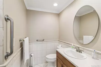 10 Glen Hollow Drive #C1, Holtsville, NY 11742 - Photo 22