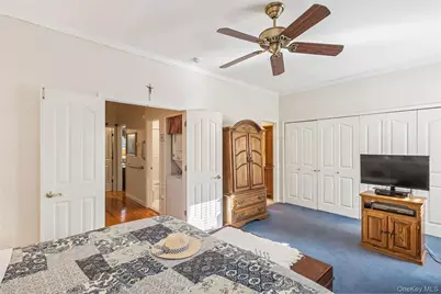 10 Glen Hollow Drive #C1, Holtsville, NY 11742 - Photo 18