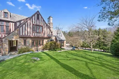 66 Lockwood Road, Scarsdale, NY 10583 - Photo 6