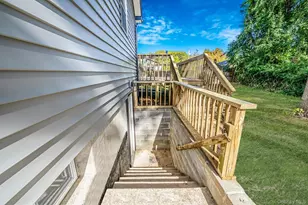 45 Arrowhead Dr, Shirley, NY 11967 - Photo 26