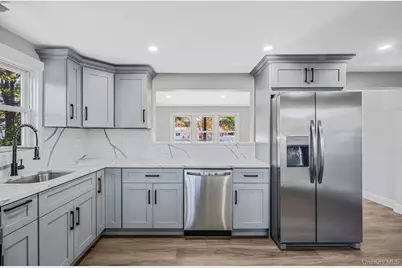 45 Arrowhead Drive, Shirley, NY 11967 - Photo 4