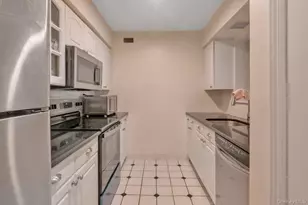 14 Bronxville Glen Dr, Bronxville, NY 10708 - Photo 6