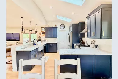 361 Rider Avenue, Patchogue, NY 11772 - Photo 22