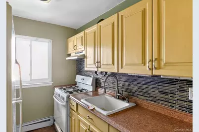 71 Adams Road #E 2A, Central Islip, NY 11722 - Photo 12