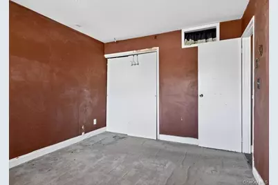 71 Adams Road #E 2A, Central Islip, NY 11722 - Photo 16