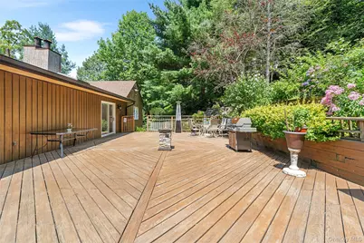 23 Medford Lane, Scarsdale, NY 10583 - Photo 10