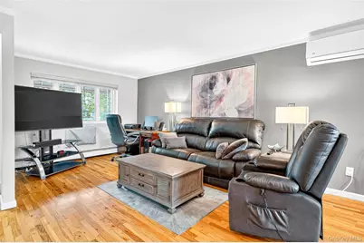 280 Throggs Neck Boulevard, Bronx, NY 10465 - Photo 8