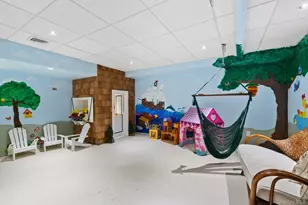 8 Stonegate Ln, Old Brookville, NY 11545 - Photo 32