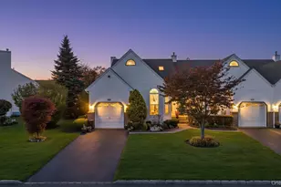 204 Caroline Ct, Port Jefferson Station, NY 11776 - Photo 2