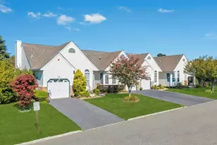 204 Caroline Ct, Port Jefferson Station, NY 11776 - Photo 32