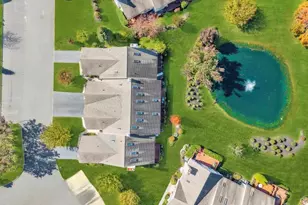 204 Caroline Ct, Port Jefferson Station, NY 11776 - Photo 34