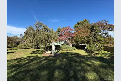 173 Hot Water Street, Manorville, NY 11949 - Photo 12