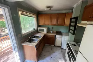 18 Hillside Pl, Lloyd, NY 12528 - Photo 2