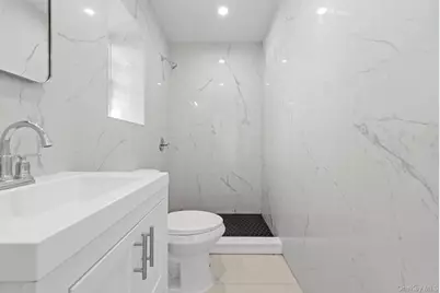 11512 159th Street, Jamaica, NY 11434 - Photo 20