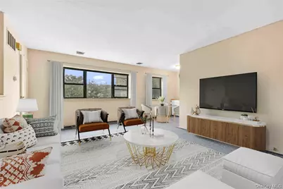 111-09A 62 Drive, Forest Hills, NY 11385 - Photo 6