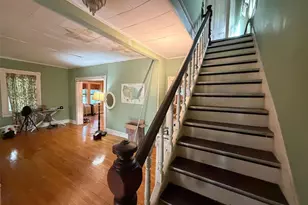 292 Laurel Rd, Northport, NY 11768 - Photo 2