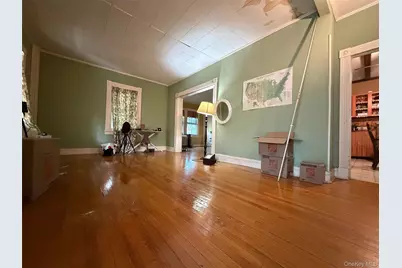 292 Laurel Road, Northport, NY 11768 - Photo 4