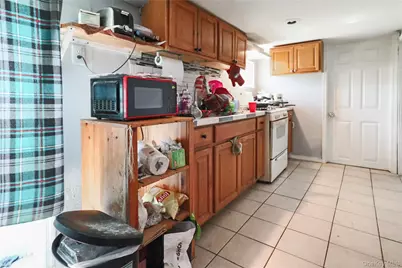 551 Beach 43rd Street, Edgemere, NY 11691 - Photo 24