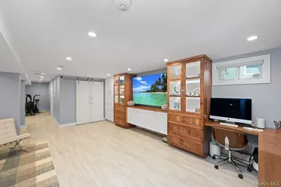 93 Beacon Avenue, New York, NY 10306 - Photo 22