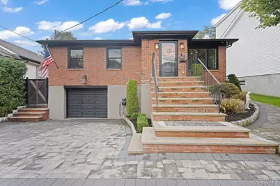 93 Beacon Avenue, New York, NY 10306 - Photo 2