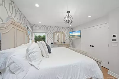 93 Beacon Avenue, New York, NY 10306 - Photo 14