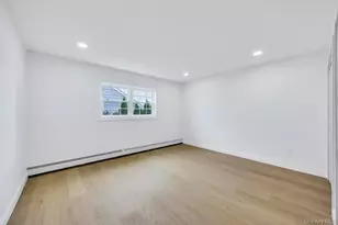 94 Jeffery Ln, Oceanside, NY 11572 - Photo 36