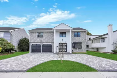 94 Jeffery Lane, Oceanside, NY 11572 - Photo 2