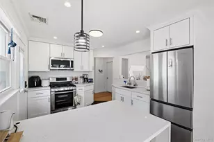 700 Covert Ave, New Hyde Park, NY 11040 - Photo 12