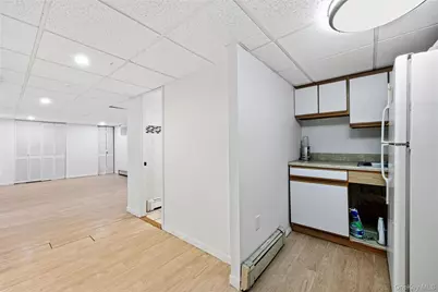 700 Covert Avenue, New Hyde Park, NY 11040 - Photo 28