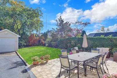 225 Park Avenue, Williston Park, NY 11596 - Photo 14