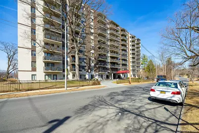 160 Academy #10N, Poughkeepsie, NY 12601 - Photo 2