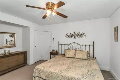 24402 137th Road, Rosedale, NY 11422 - Photo 14