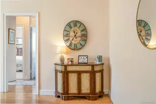 30-31 Hobart St, Woodside, NY 11377 - Photo 4