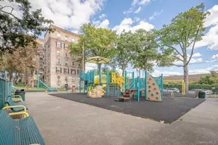 30-31 Hobart St, Woodside, NY 11377 - Photo 14