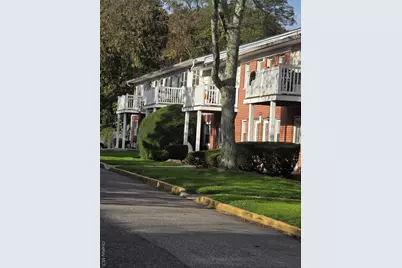 1 Hemlock Drive #C148, Bay Shore, NY 11706 - Photo 1