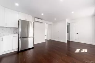 129 Cochran Pl, Valley Stream, NY 11581 - Photo 8