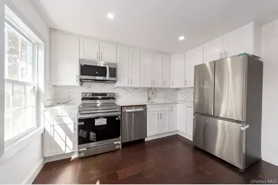 129 Cochran Place, Valley Stream, NY 11581 - Photo 10