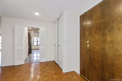 12 Bond Street #4-C, Great Neck, NY 11021 - Photo 16