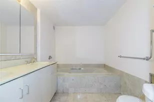 12 Bond St, Great Neck, NY 11021 - Photo 24