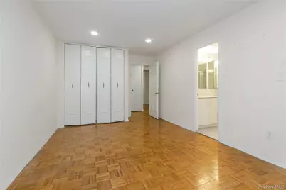 12 Bond Street #4-C, Great Neck, NY 11021 - Photo 18