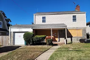 35 Park Blvd, Malverne, NY 11565 - Photo 2